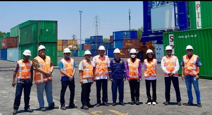 Jelang Beroperasi Oktober, KSOP Periksa E-RTG Baru di Terminal Nilam